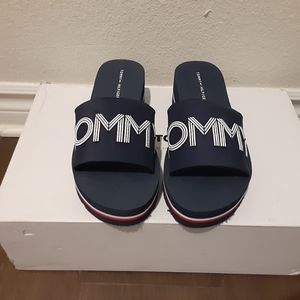 Tommy Hilfiger
